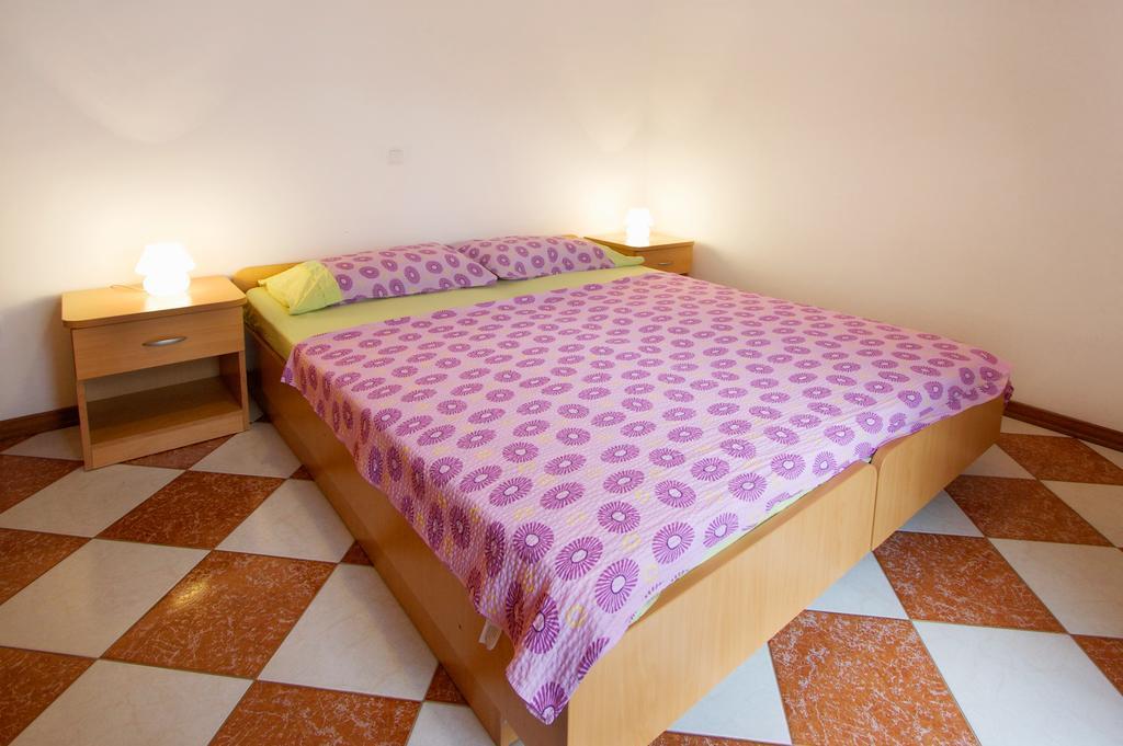 Ava Apartment
